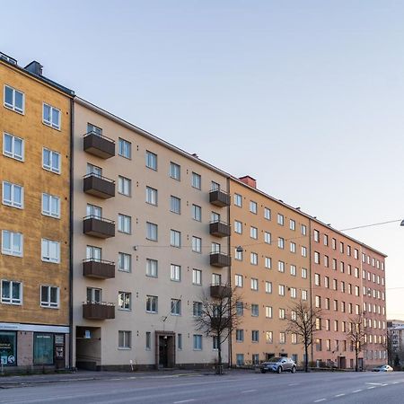 Kaksio Kulttuuritalon Ja Linnanmaen Vieressa Helsinki Exterior foto