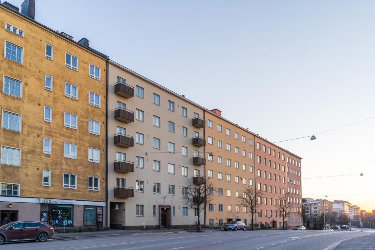 Kaksio Kulttuuritalon Ja Linnanmaen Vieressa Helsinki Exterior foto